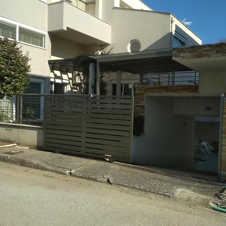 Appartamento Trikala Alex House Esterno foto